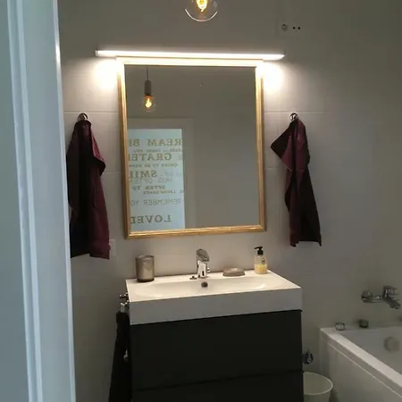 Montserrat Apartament *