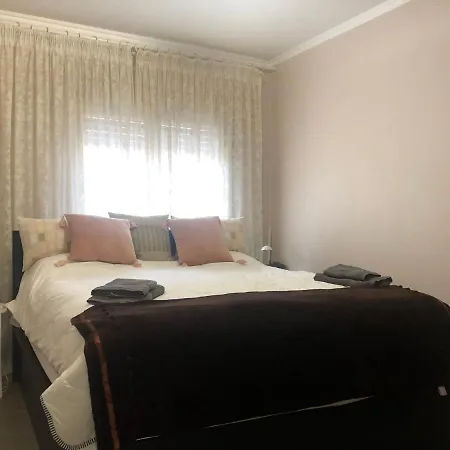 Apartment Montserrat *
